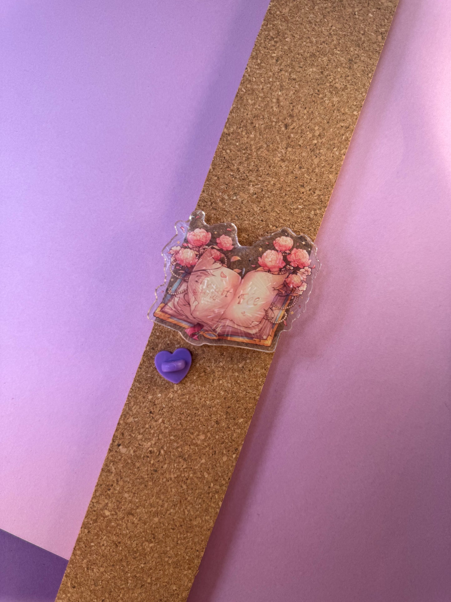 PINS ACRYLIQUE - Magic Book