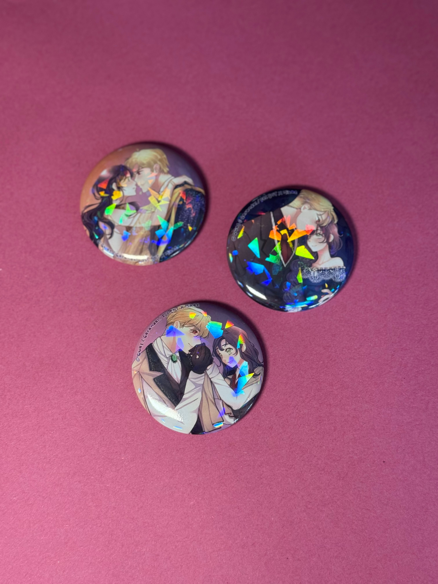 [I Don’t Trust my Twin] Laurencia - BADGE ROND (5 modèles) / DCC ENT x Mikae