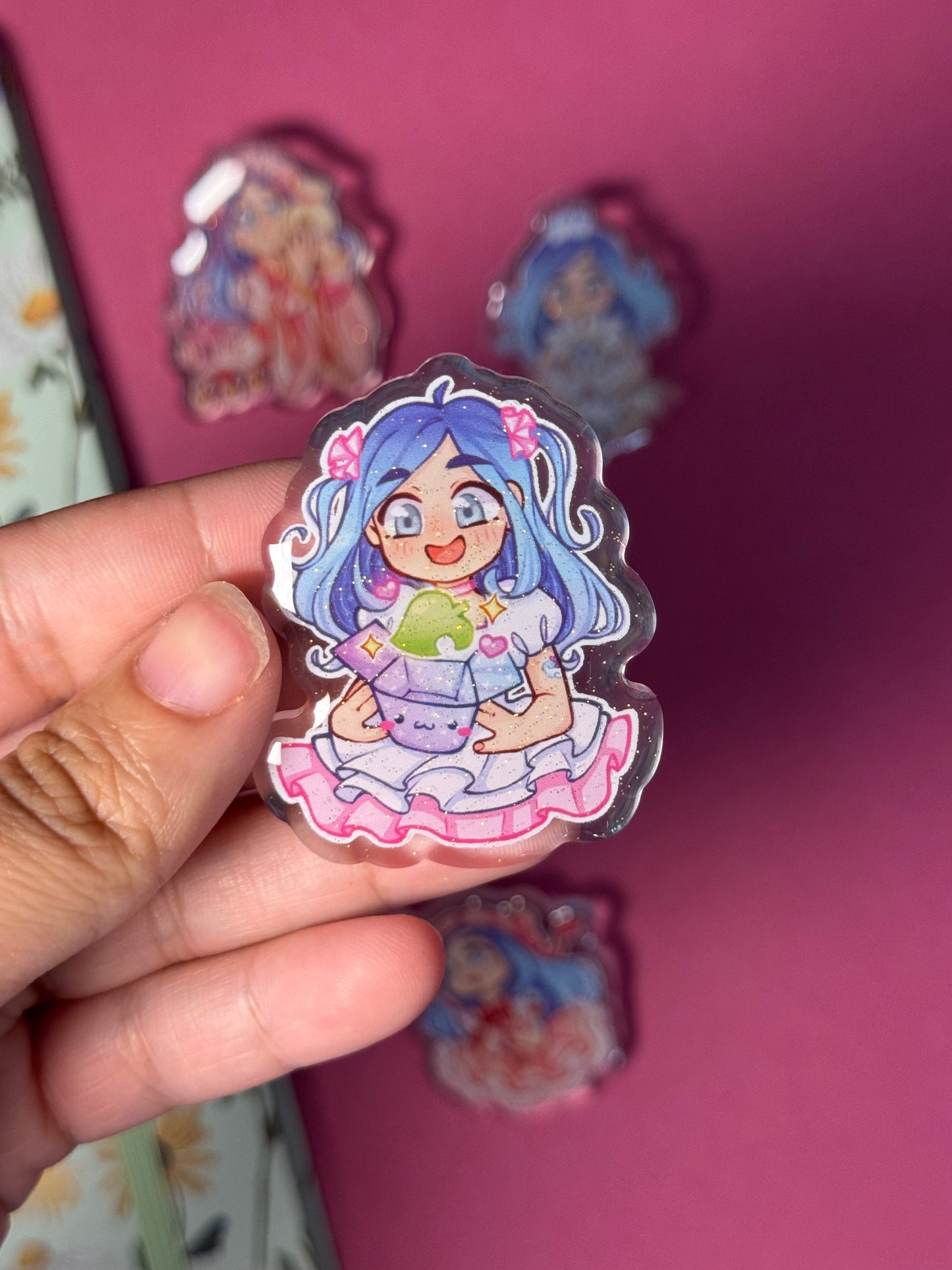 OC Mikae - PINS ACRYLIQUE (5 modèles)