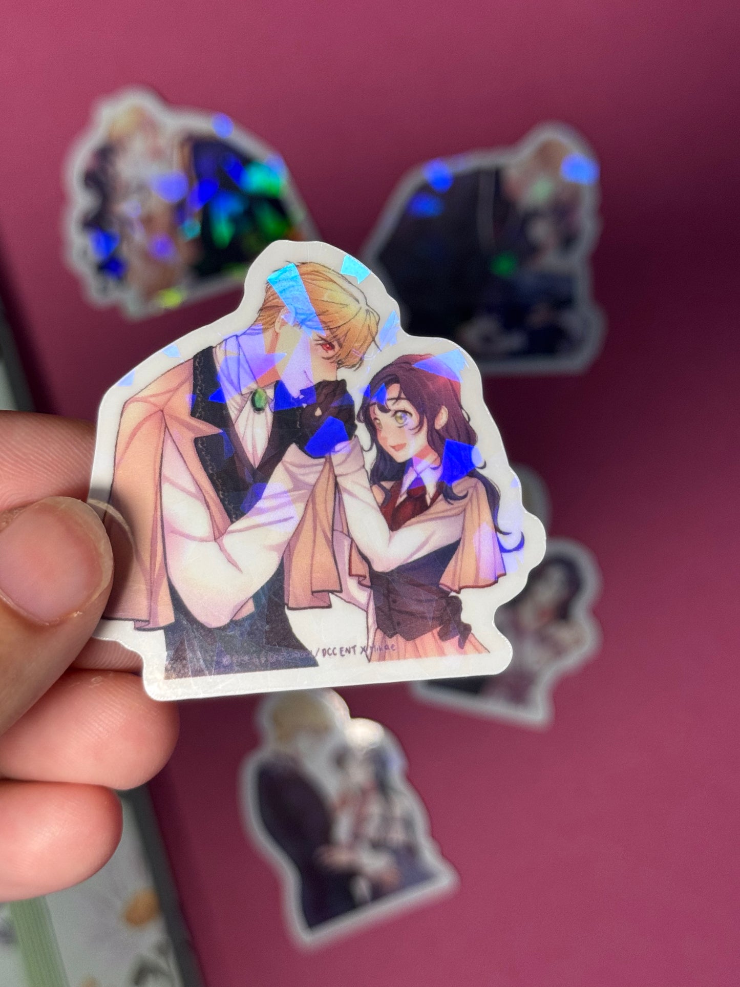 [I Don’t Trust my Twin] Laurencia - STICKER M holo prisma (5 modèles) / DCC ENT x Mikae
