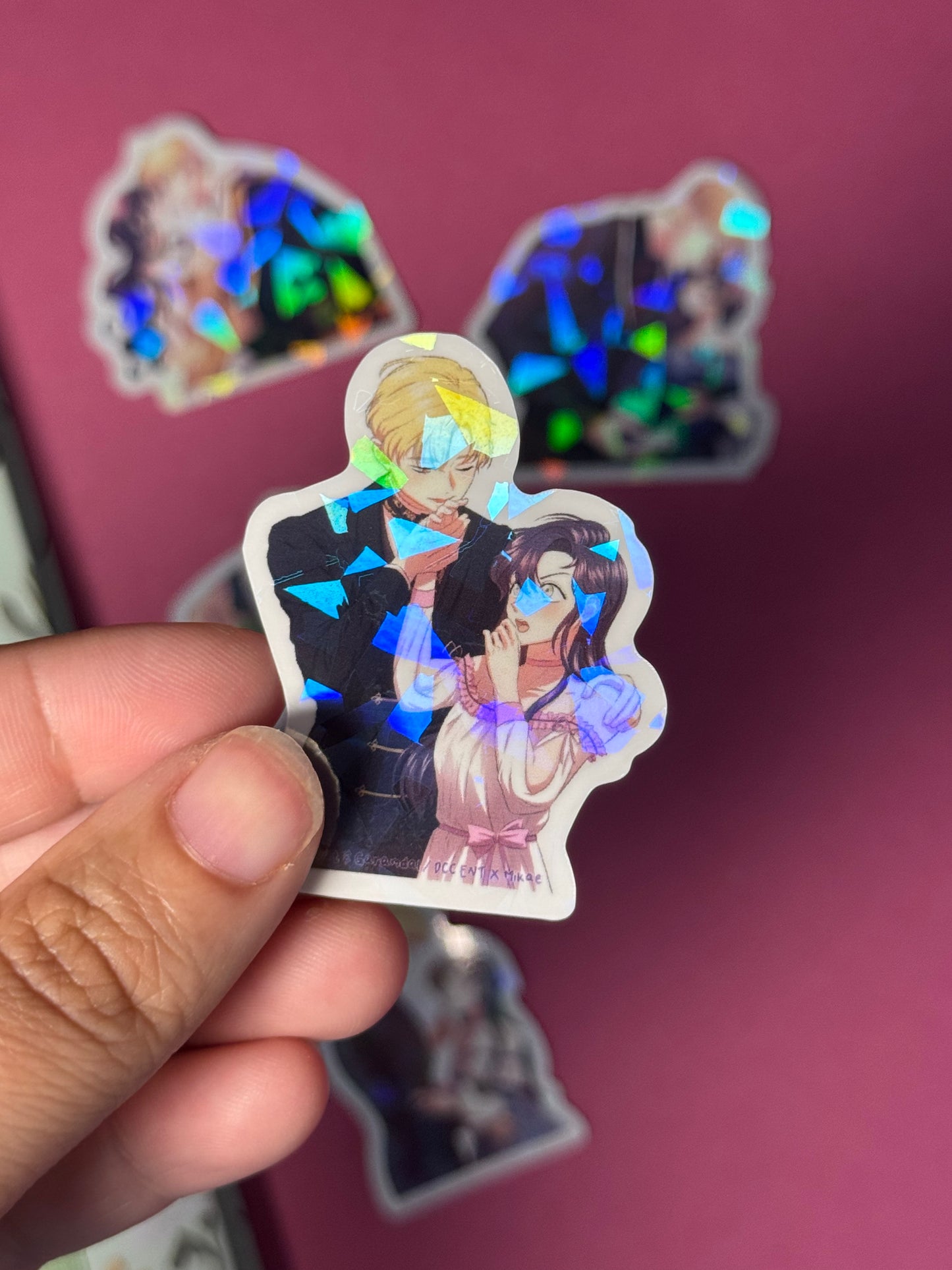[I Don’t Trust my Twin] Laurencia - STICKER M holo prisma (5 modèles) / DCC ENT x Mikae